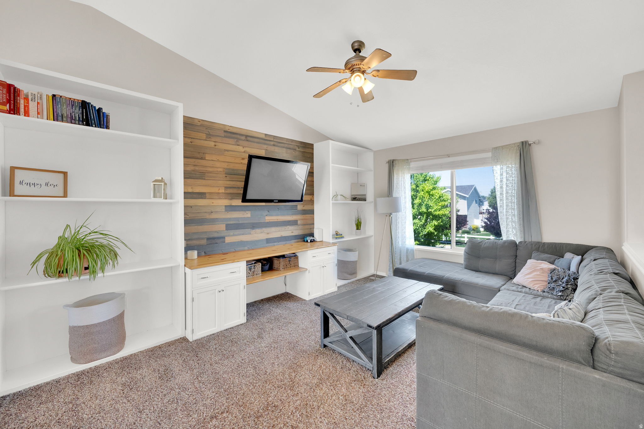 OUT WEST ESTATES - Residential