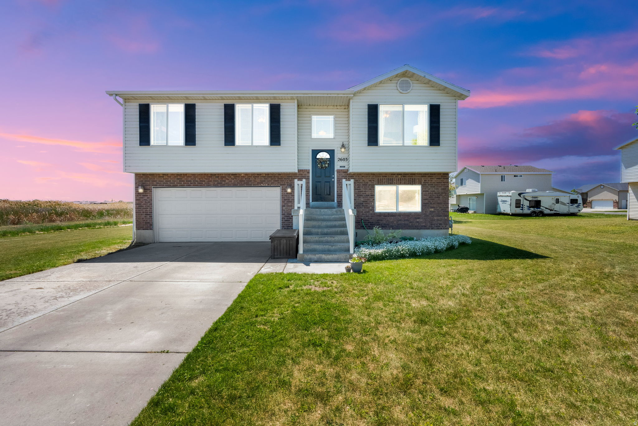 OUT WEST ESTATES - Residential