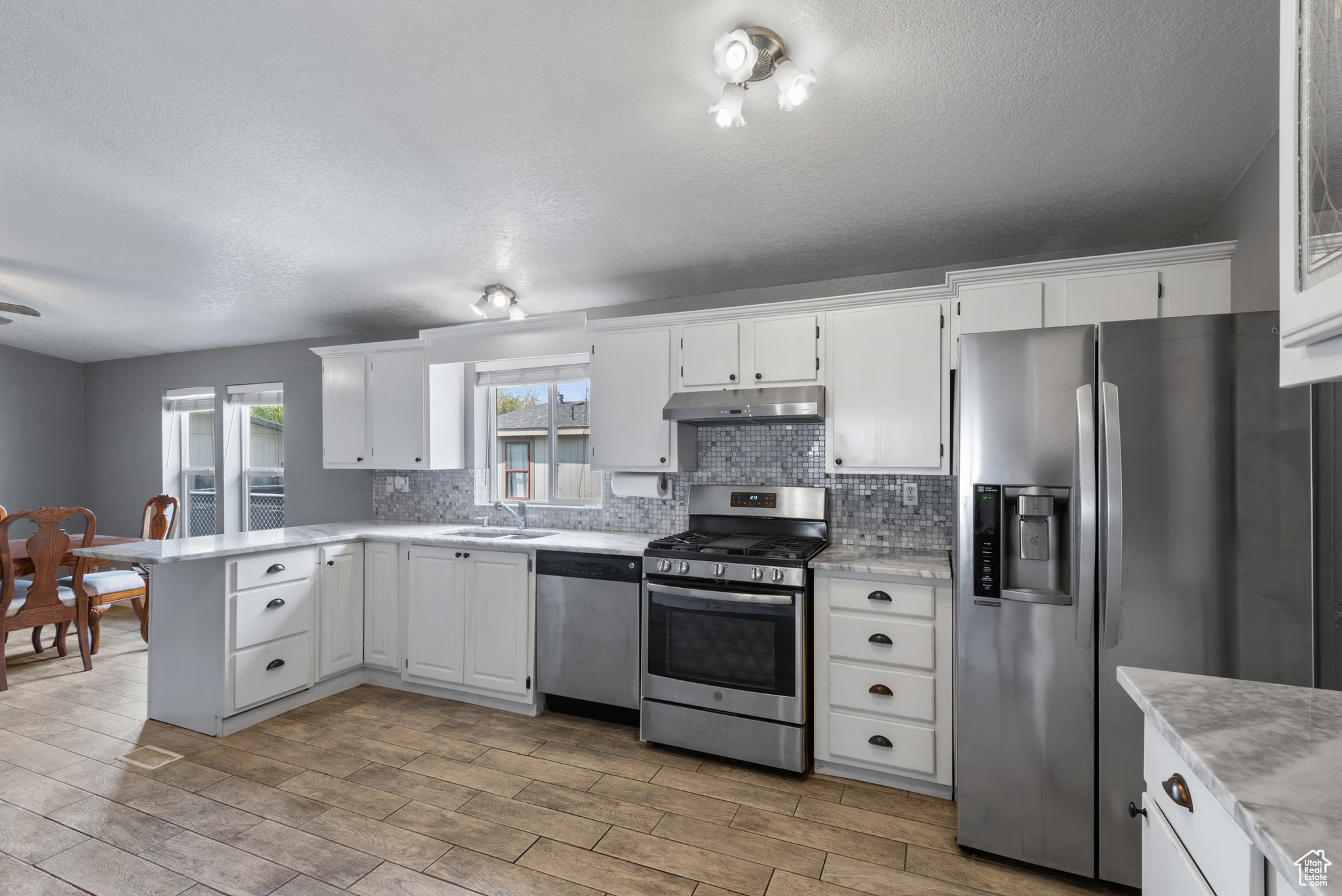 OAKBROOK - Residential