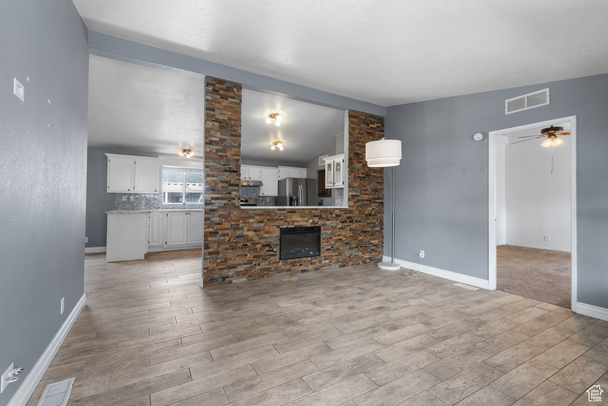 OAKBROOK - Residential