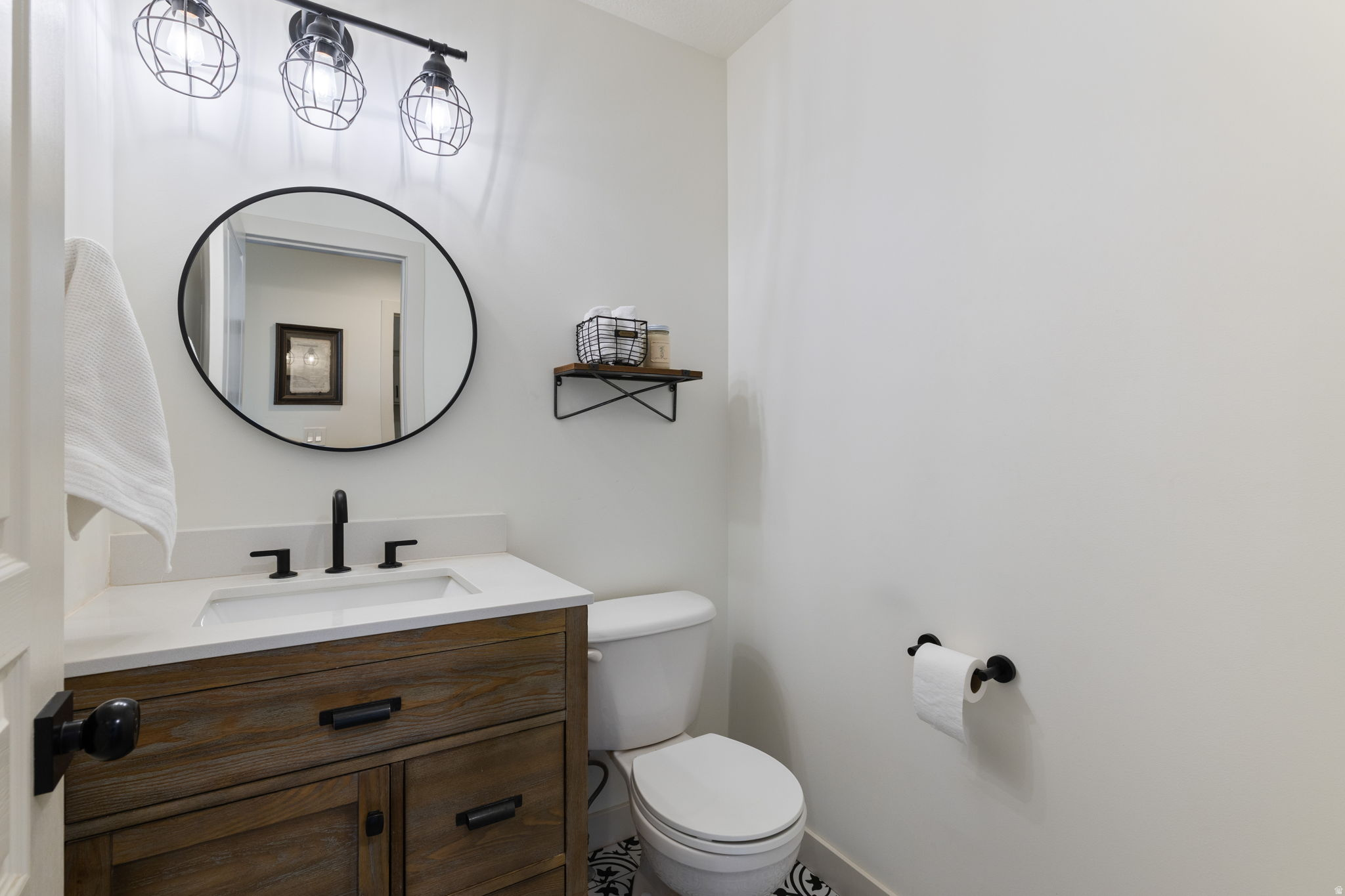 THE ESTATES AT BURR ORCHARDS - Residential