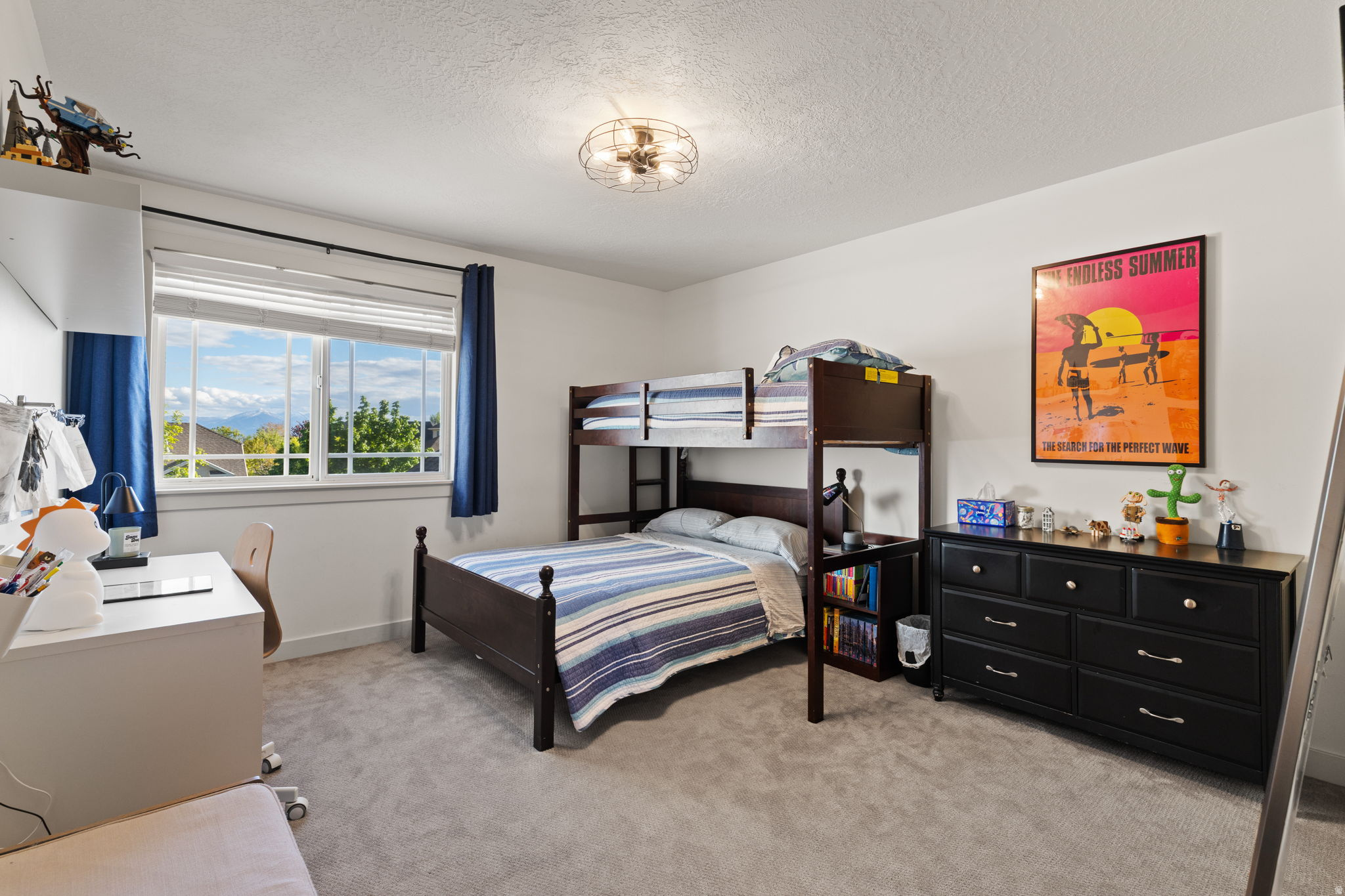 THE ESTATES AT BURR ORCHARDS - Residential