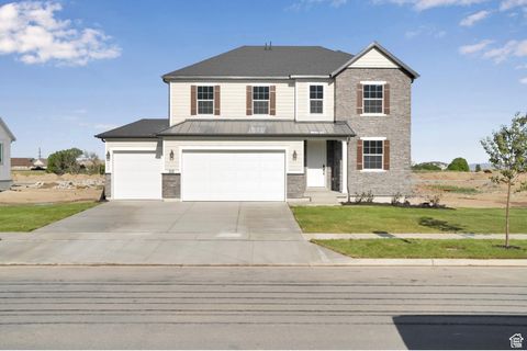Photo of 1112 S 3170 E #216, Spanish Fork, UT 84660 (MLS # 2113561)