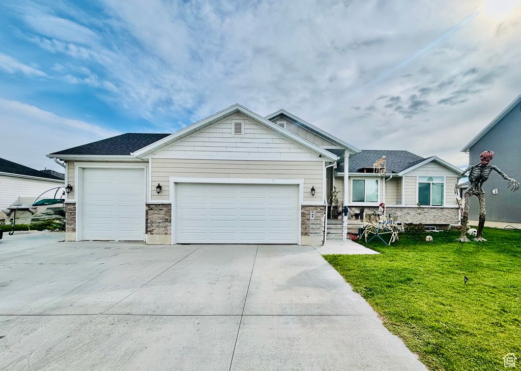 Photo of 2467 W 3375 S, West Haven, UT 84401 (MLS # 2115183)
