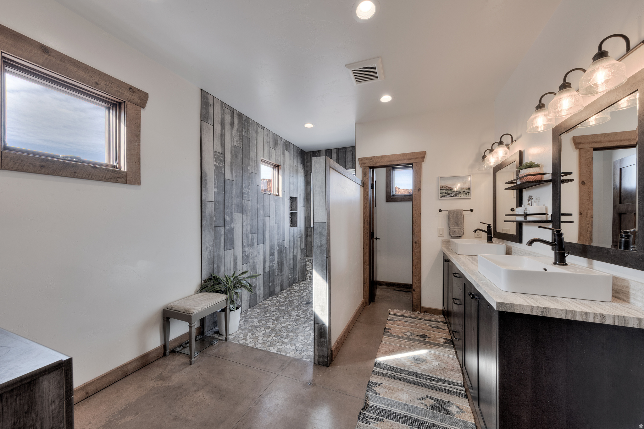 WHITE HORSE SUBD - Residential