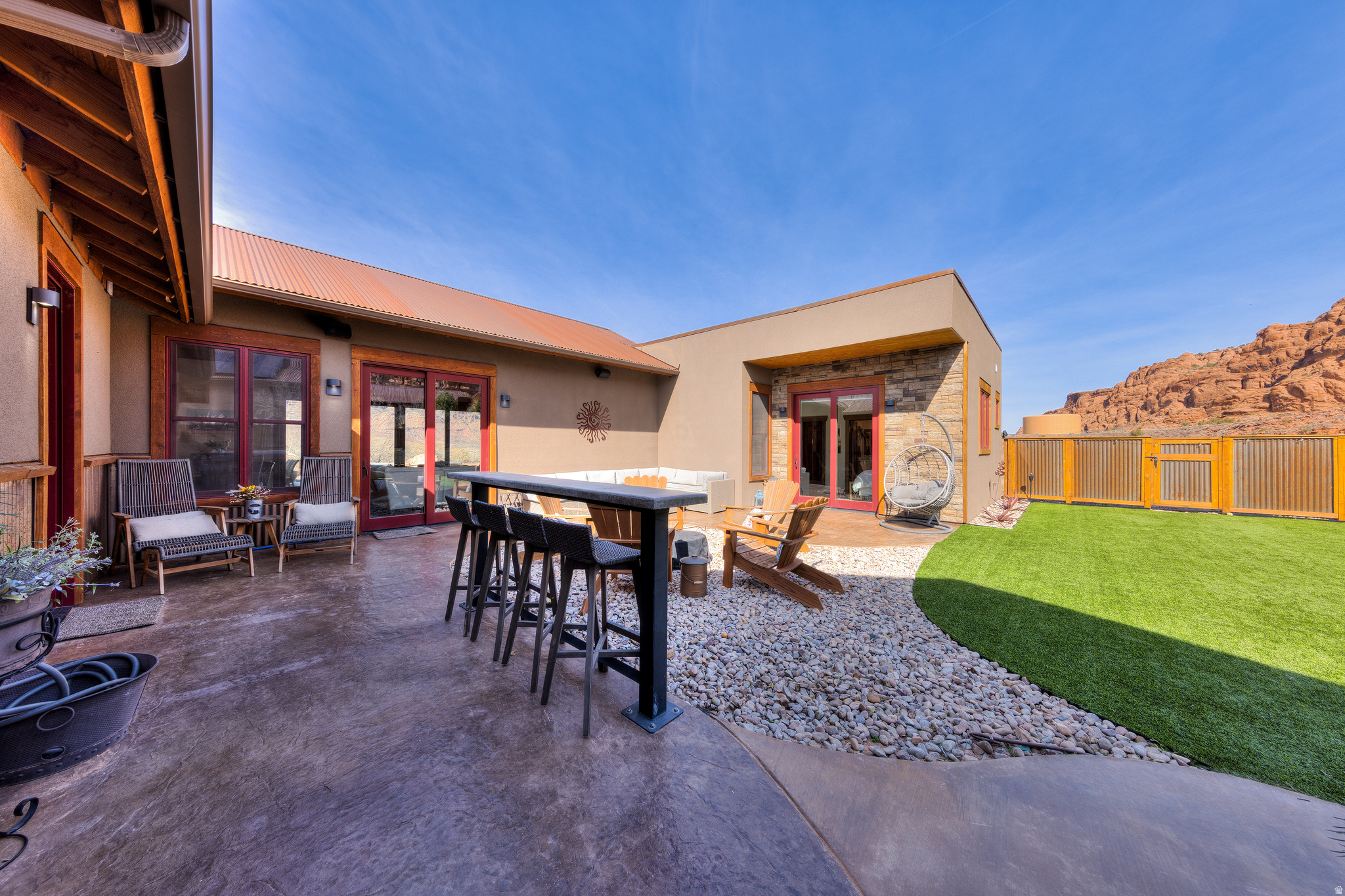 WHITE HORSE SUBD - Residential