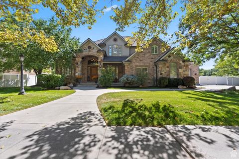 Photo of 848 E ROSEFIELD Ln, Draper, UT 84020 (MLS # 2112087)