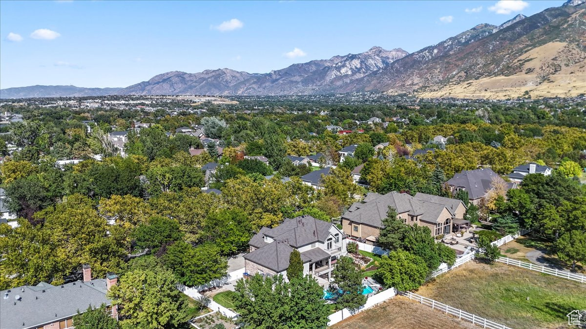 WILD ROSE - Residential