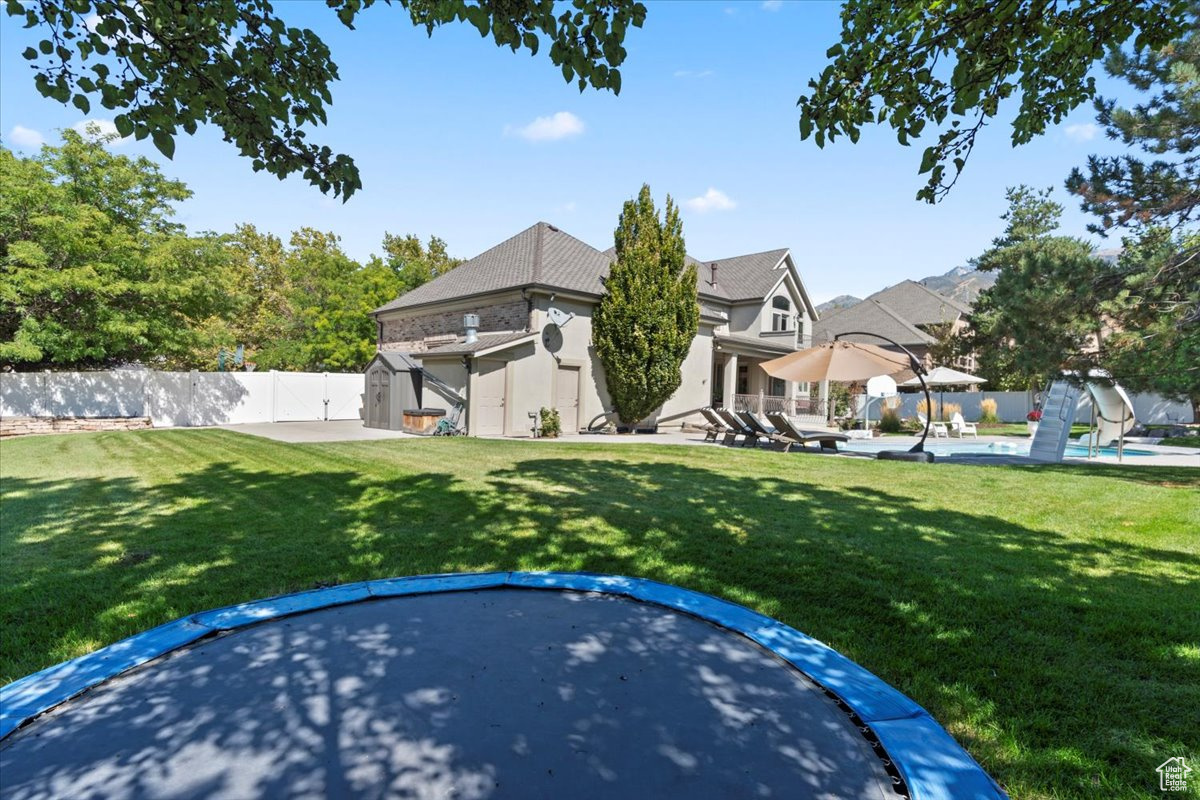 WILD ROSE - Residential