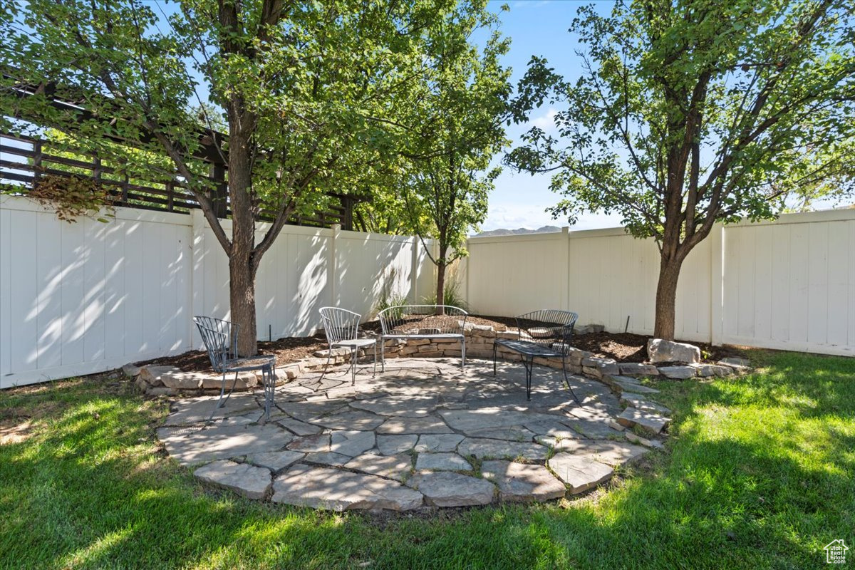 WILD ROSE - Residential