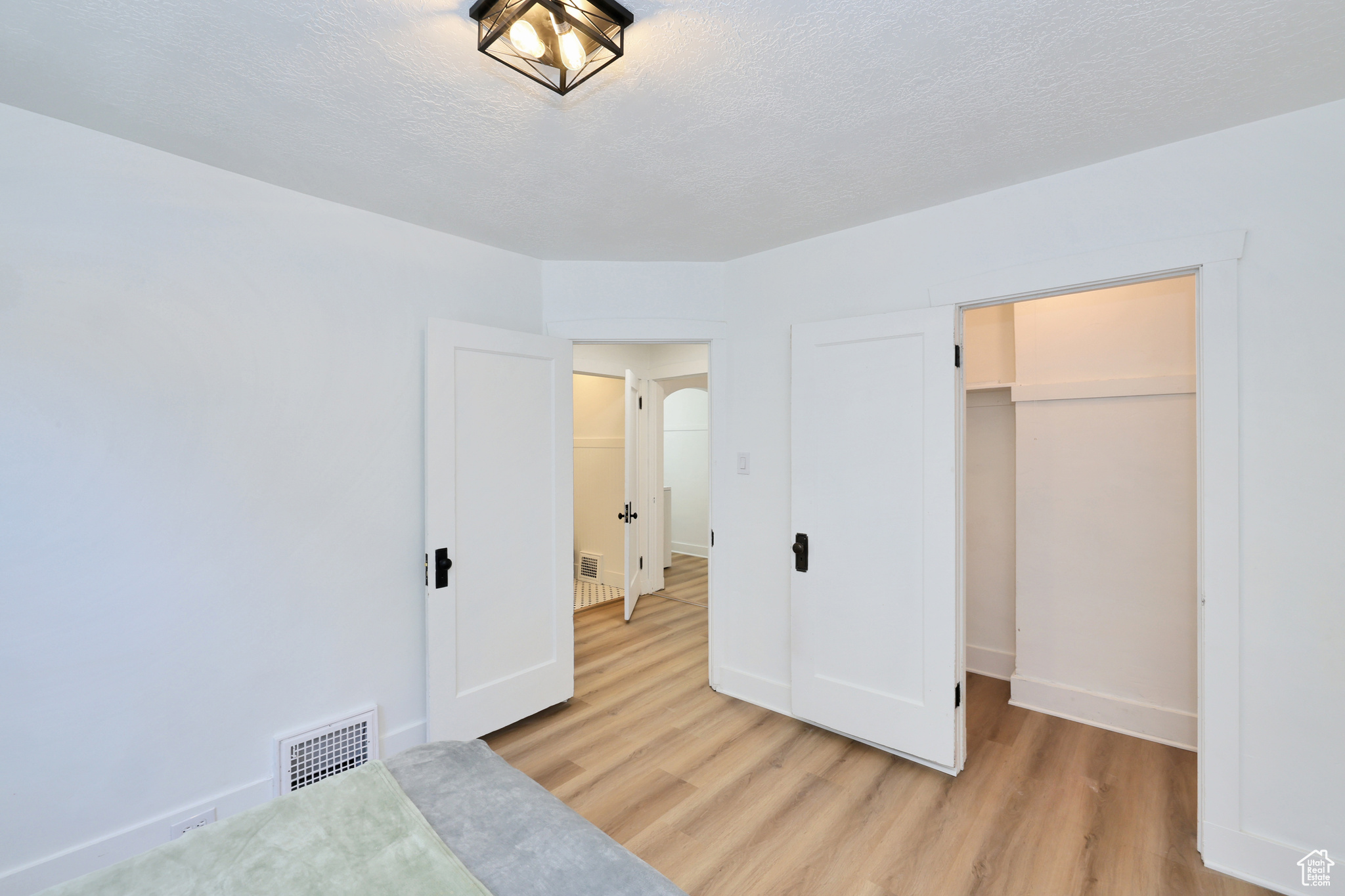557 E Cleveland Ave, Salt Lake City, Utah image 18