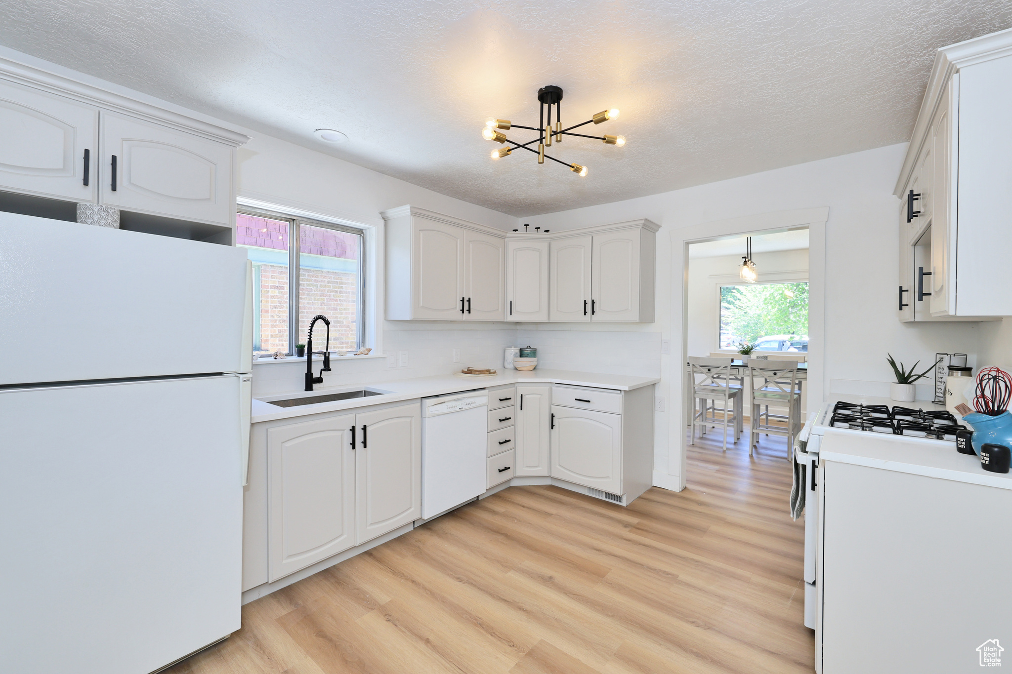 557 E Cleveland Ave, Salt Lake City, Utah image 9