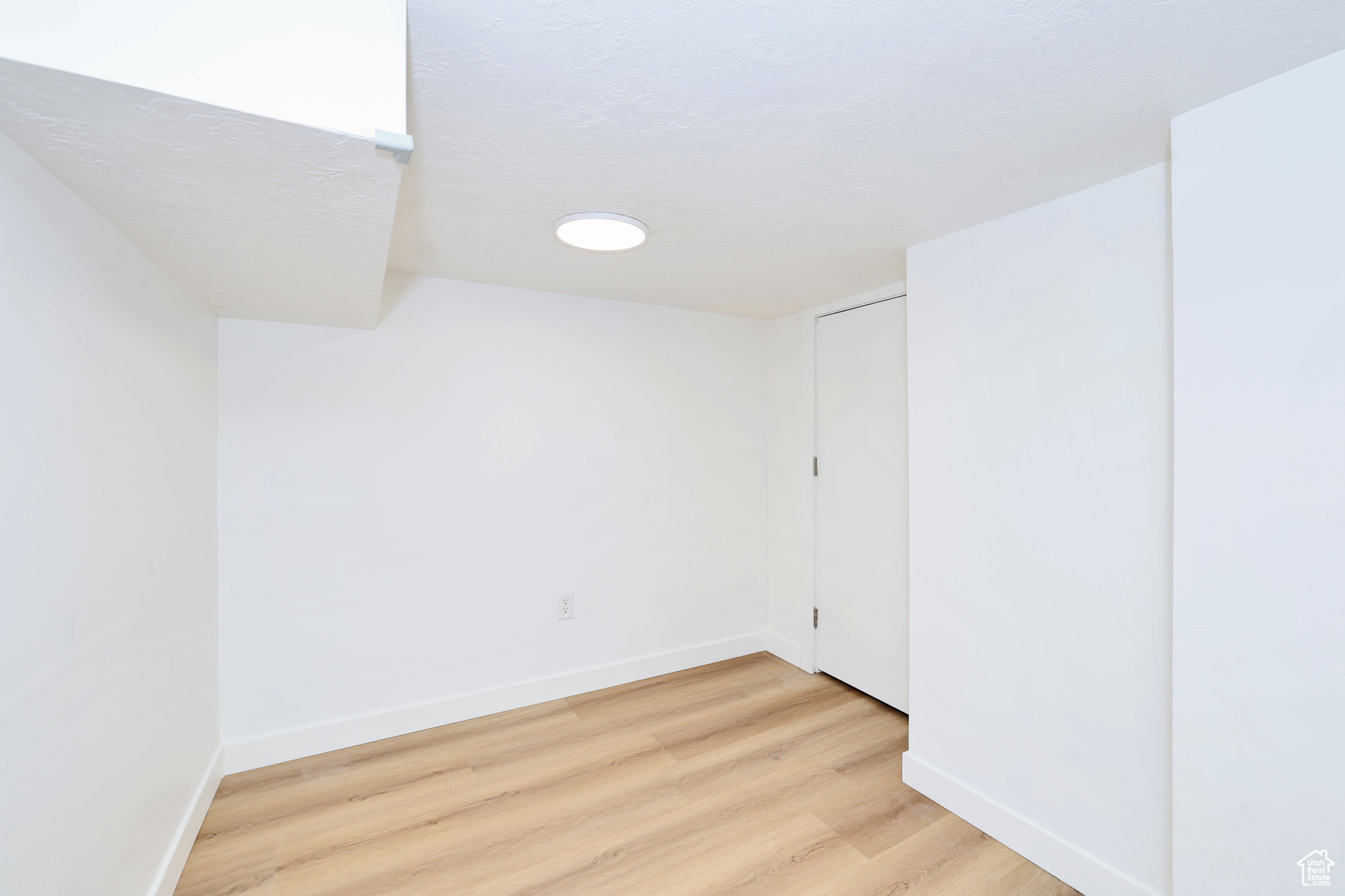 557 E Cleveland Ave, Salt Lake City, Utah image 26