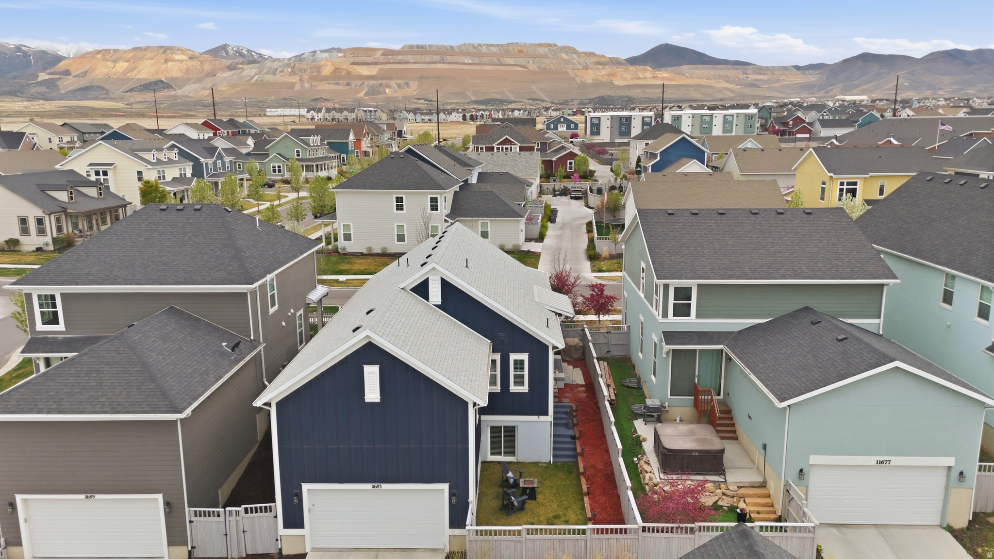 DAYBREAK - Residential