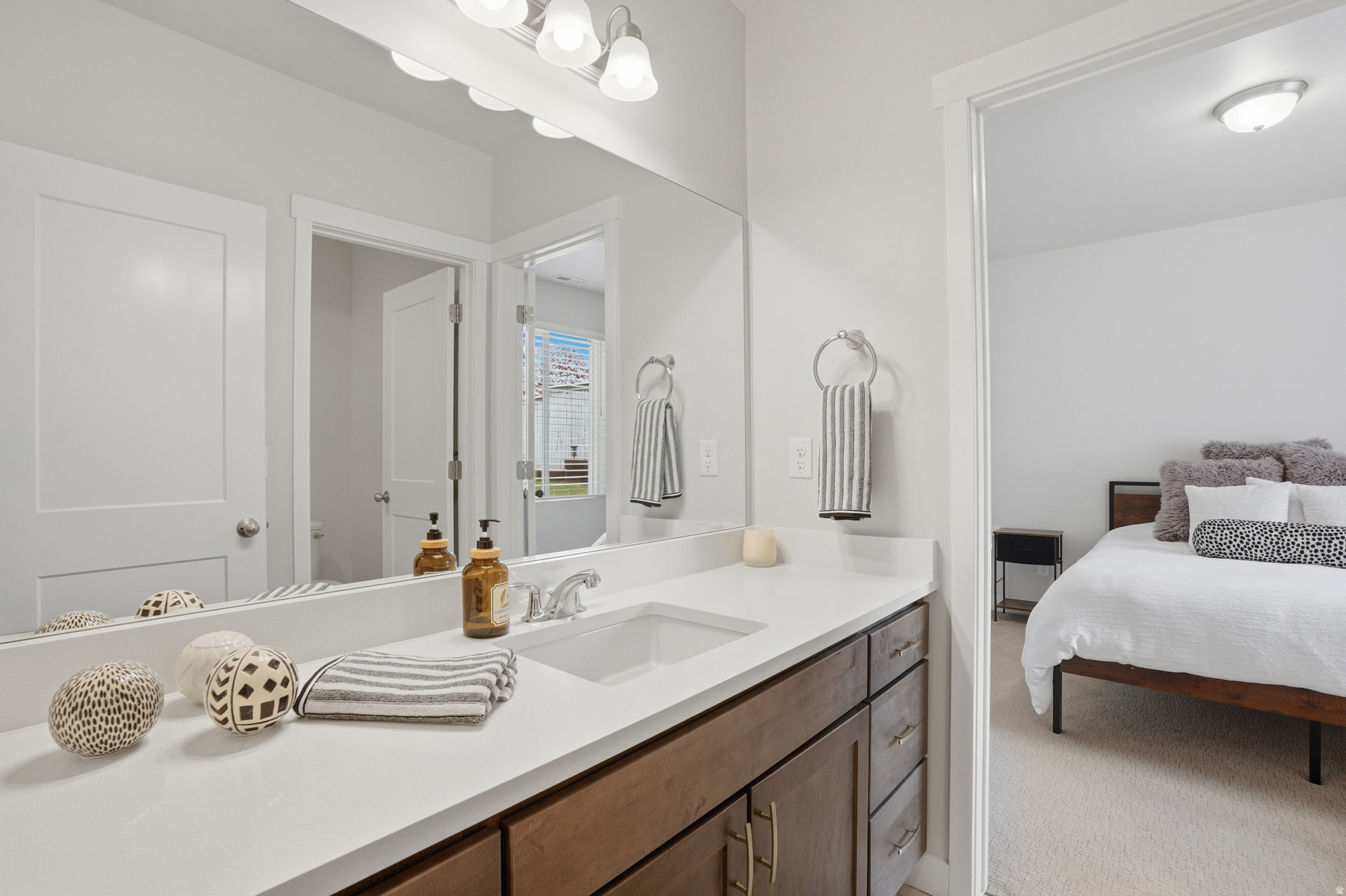 DAYBREAK - Residential