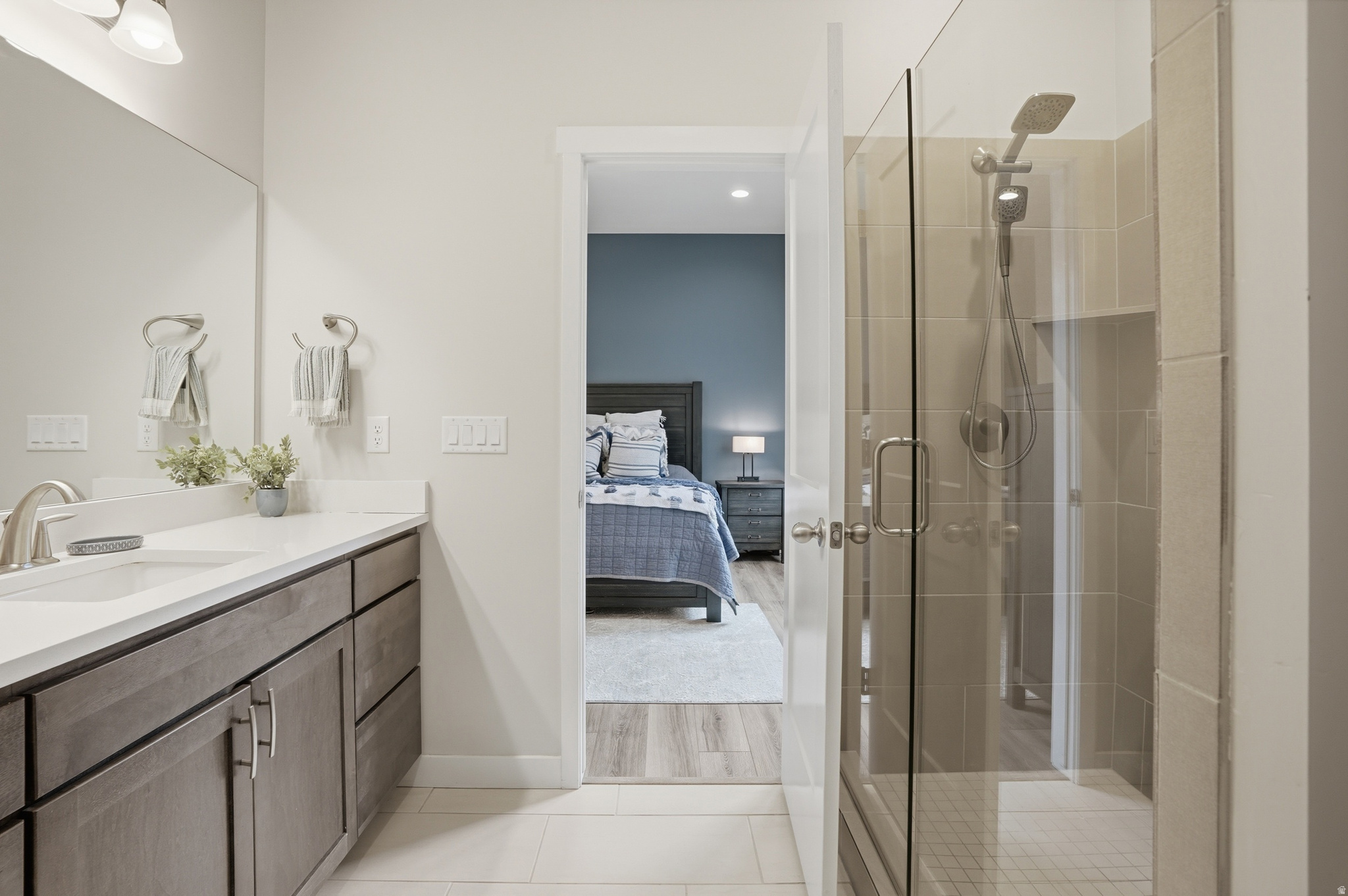 DAYBREAK - Residential