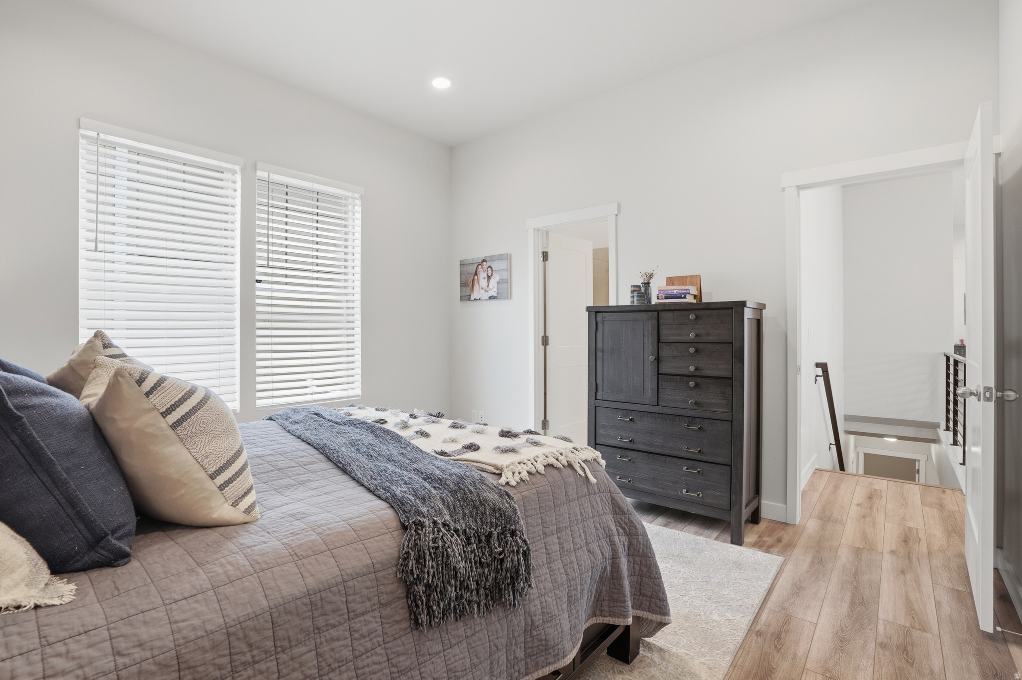 DAYBREAK - Residential