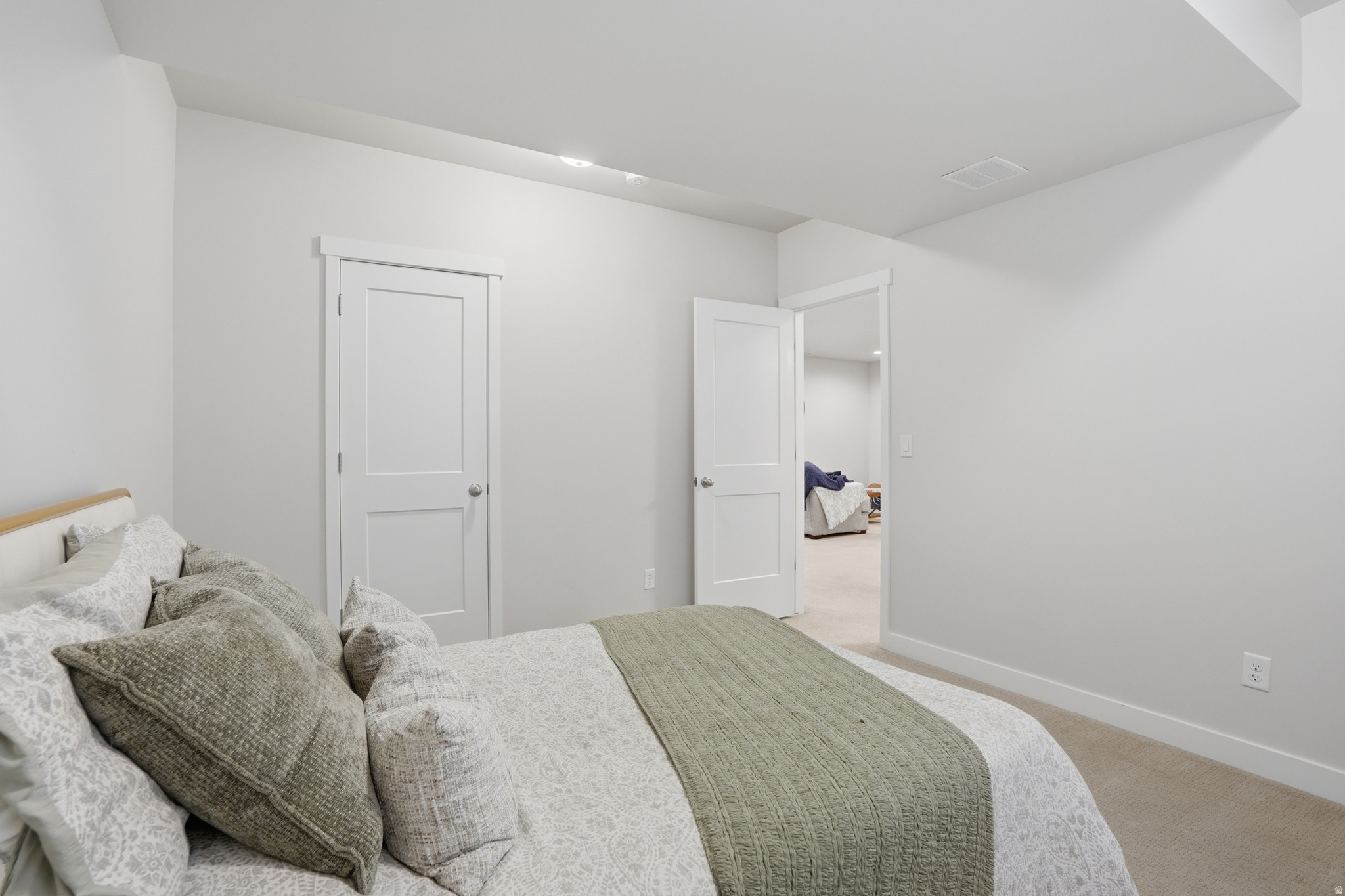 DAYBREAK - Residential