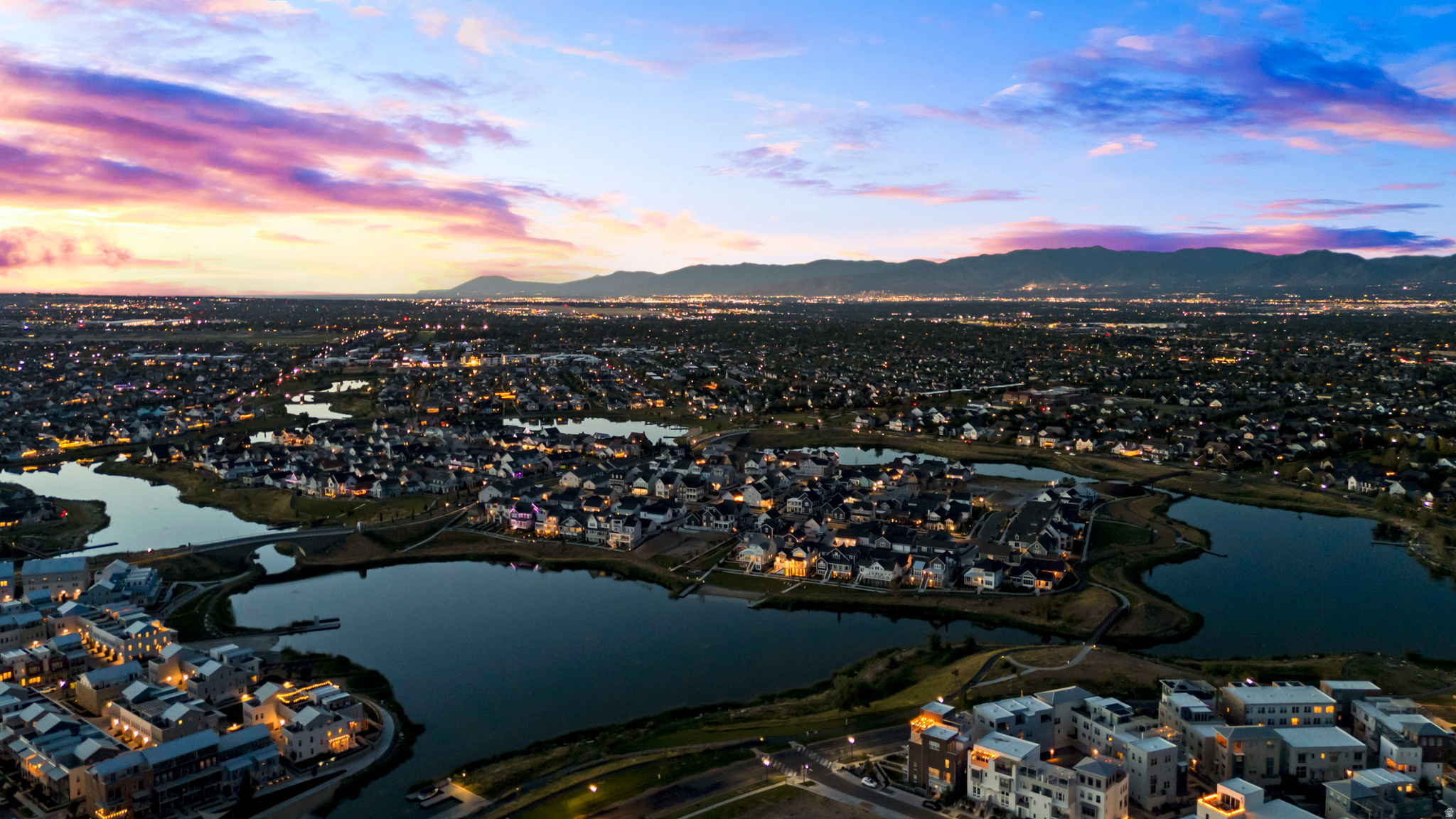 DAYBREAK - Residential