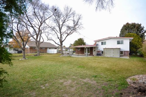 Tiny photo for 1949 W LINDSAY DR S, Taylorsville, UT 84129 (MLS # 2122609)