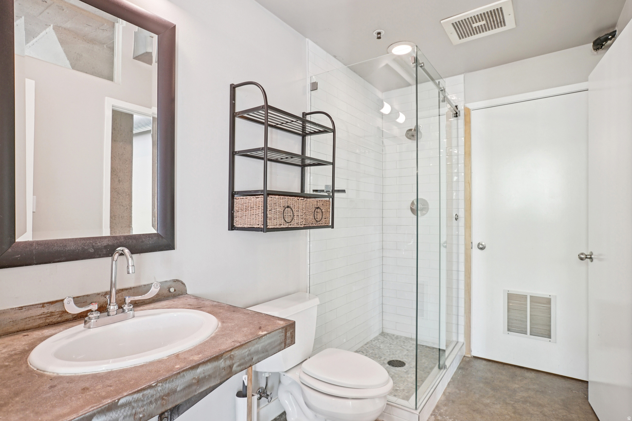 DAKOTA LOFTS - Residential