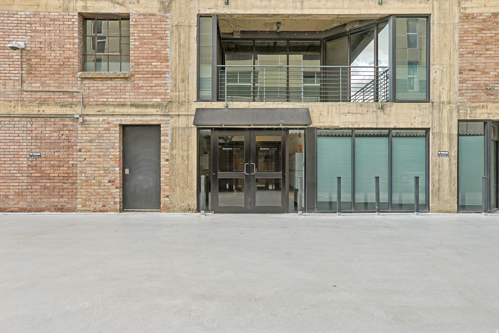 DAKOTA LOFTS - Residential