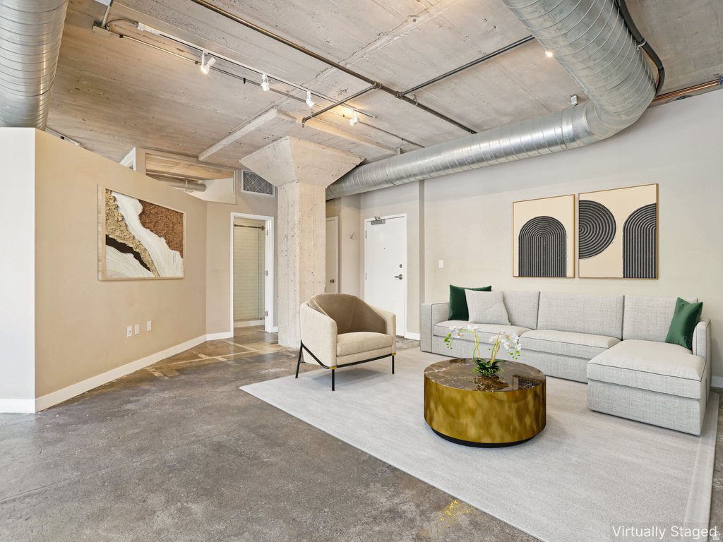 DAKOTA LOFTS - Residential