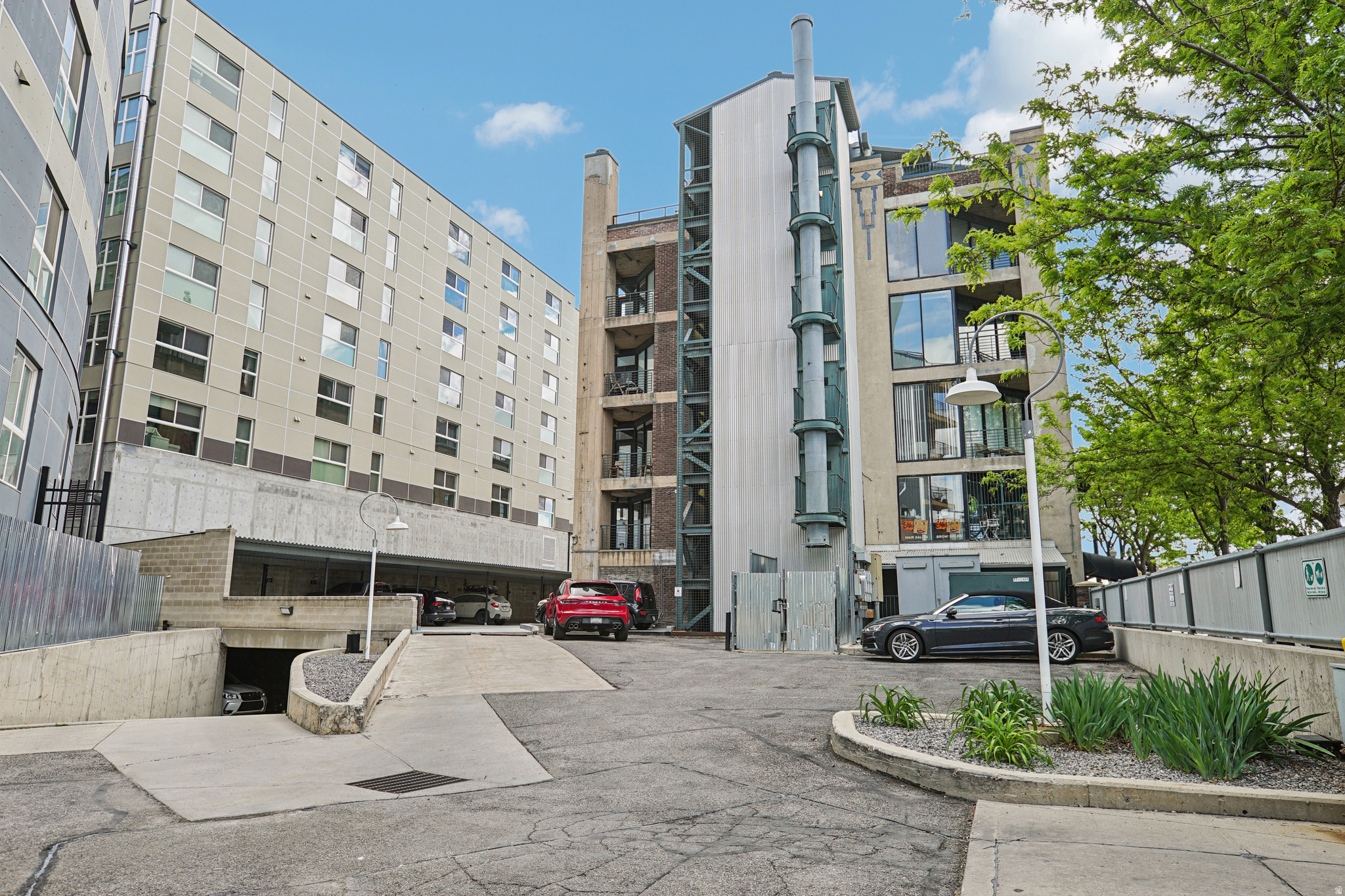 DAKOTA LOFTS - Residential