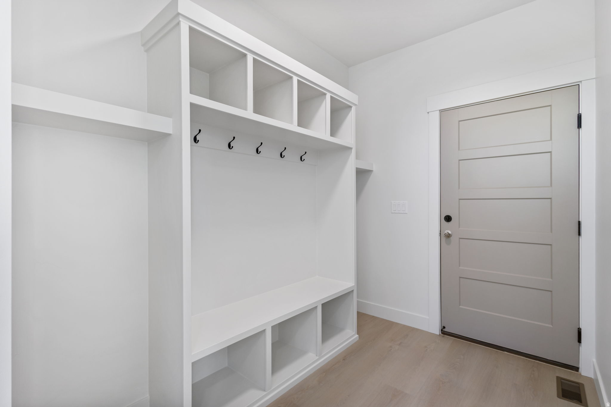 REGENCY GARDENS - Residential