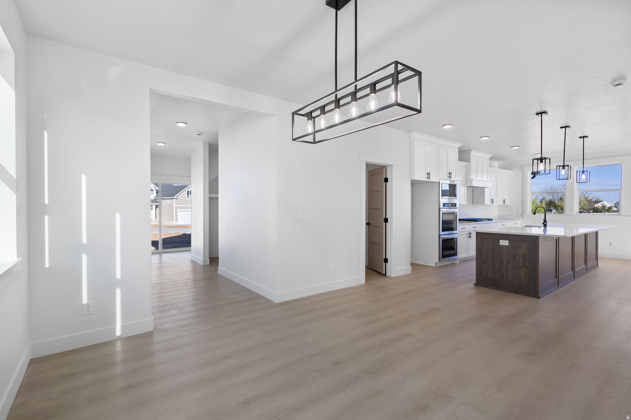 REGENCY GARDENS - Residential