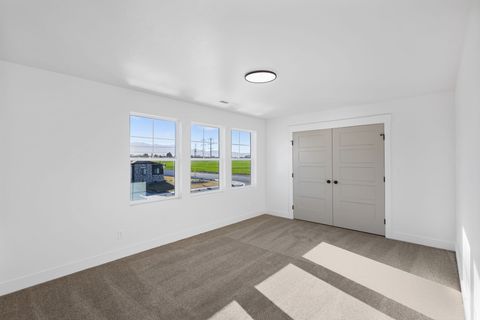 Tiny photo for 1331 N 1850 W, Clinton, UT 84015 (MLS # 2134849)