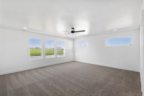 Tiny photo for 1331 N 1850 W, Clinton, UT 84015 (MLS # 2134849)