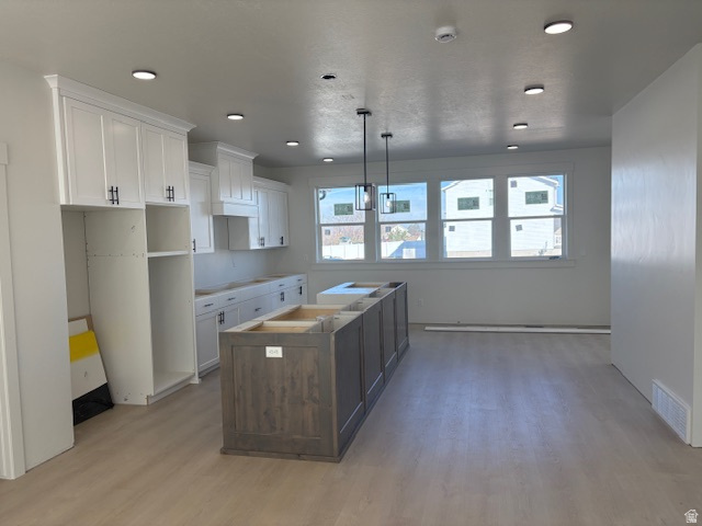 REGENCY GARDENS - Residential