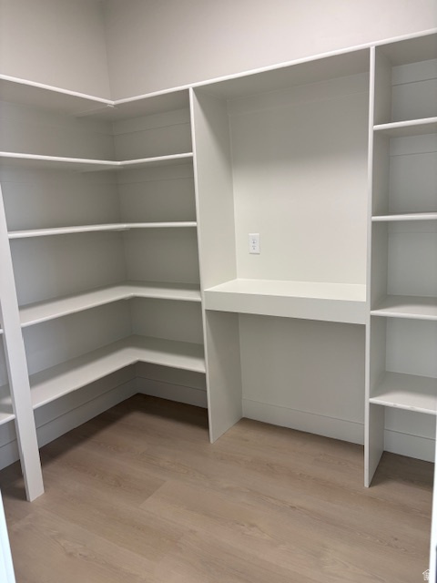 REGENCY GARDENS - Residential