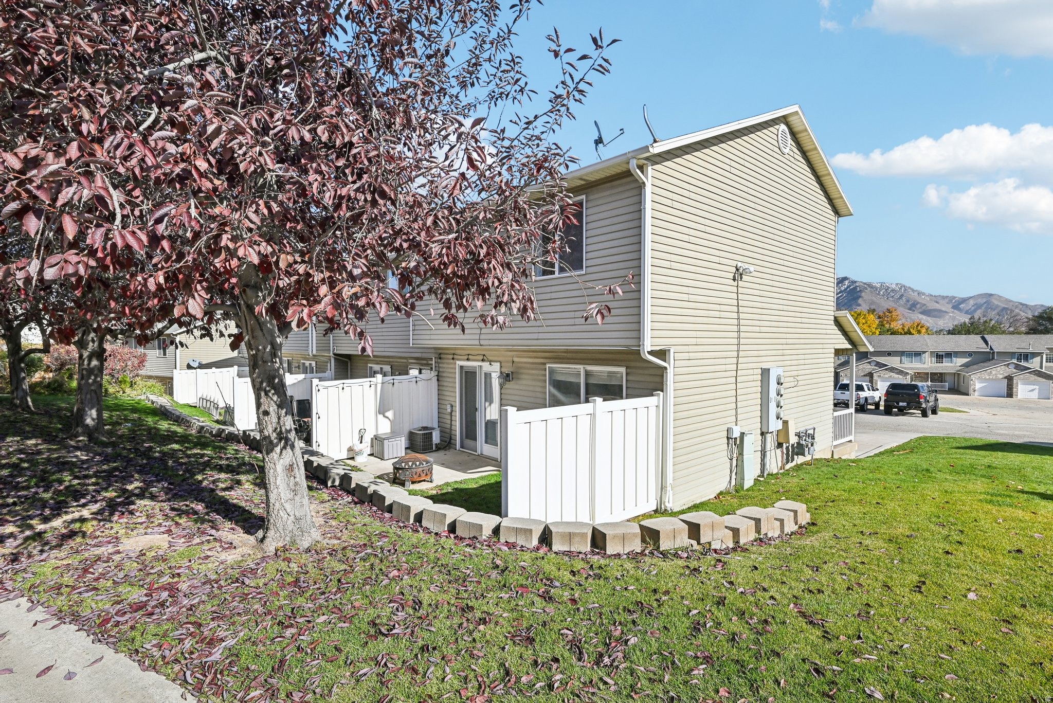SHEIFFELD COMMONS - Residential