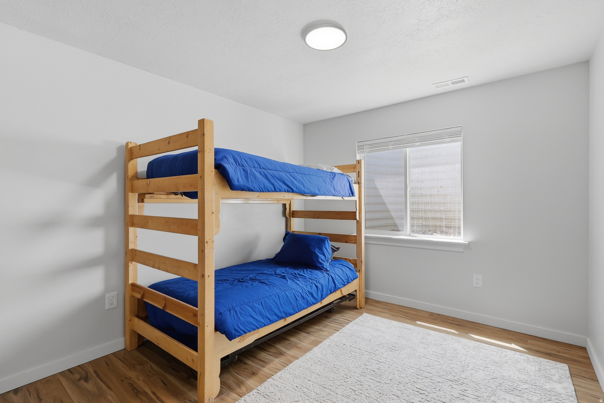 MILL HILL - Residential