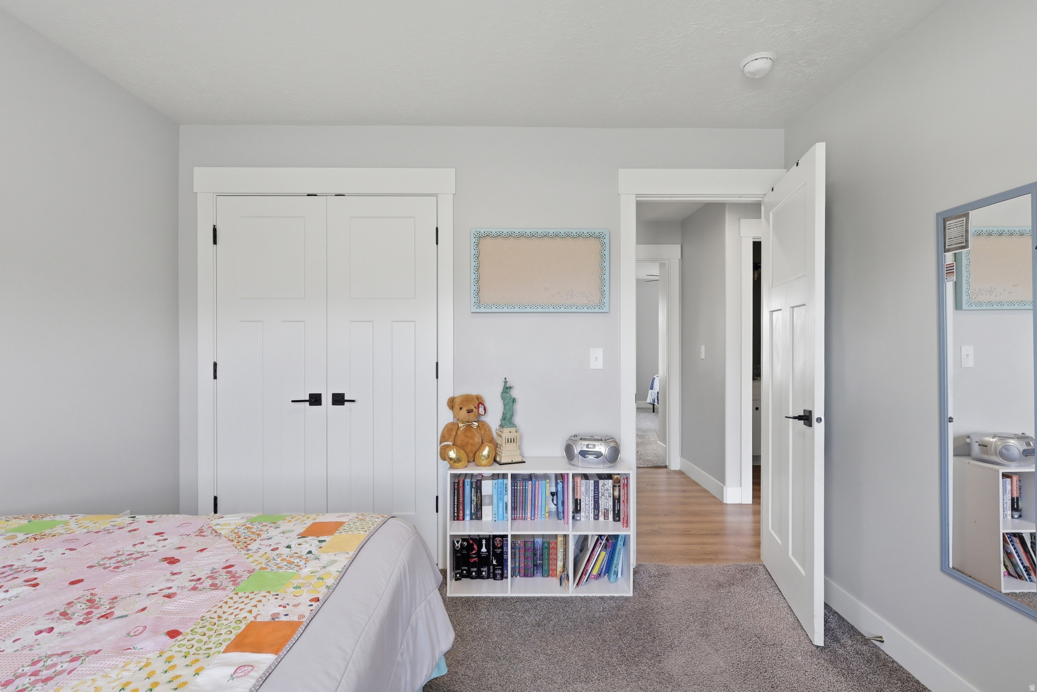 MILL HILL - Residential