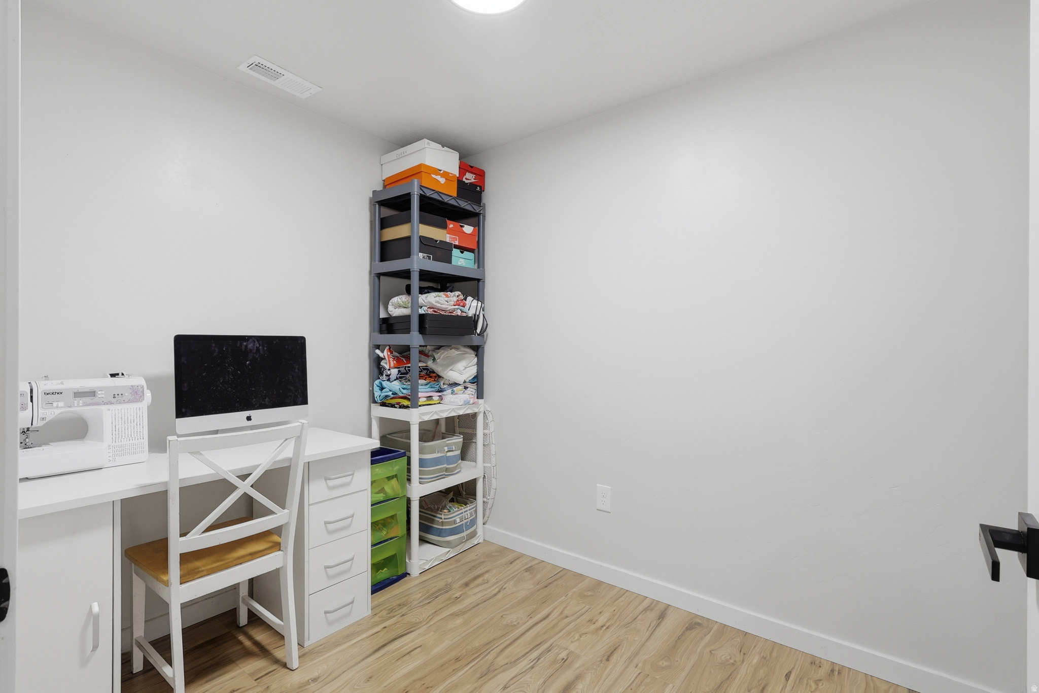 MILL HILL - Residential