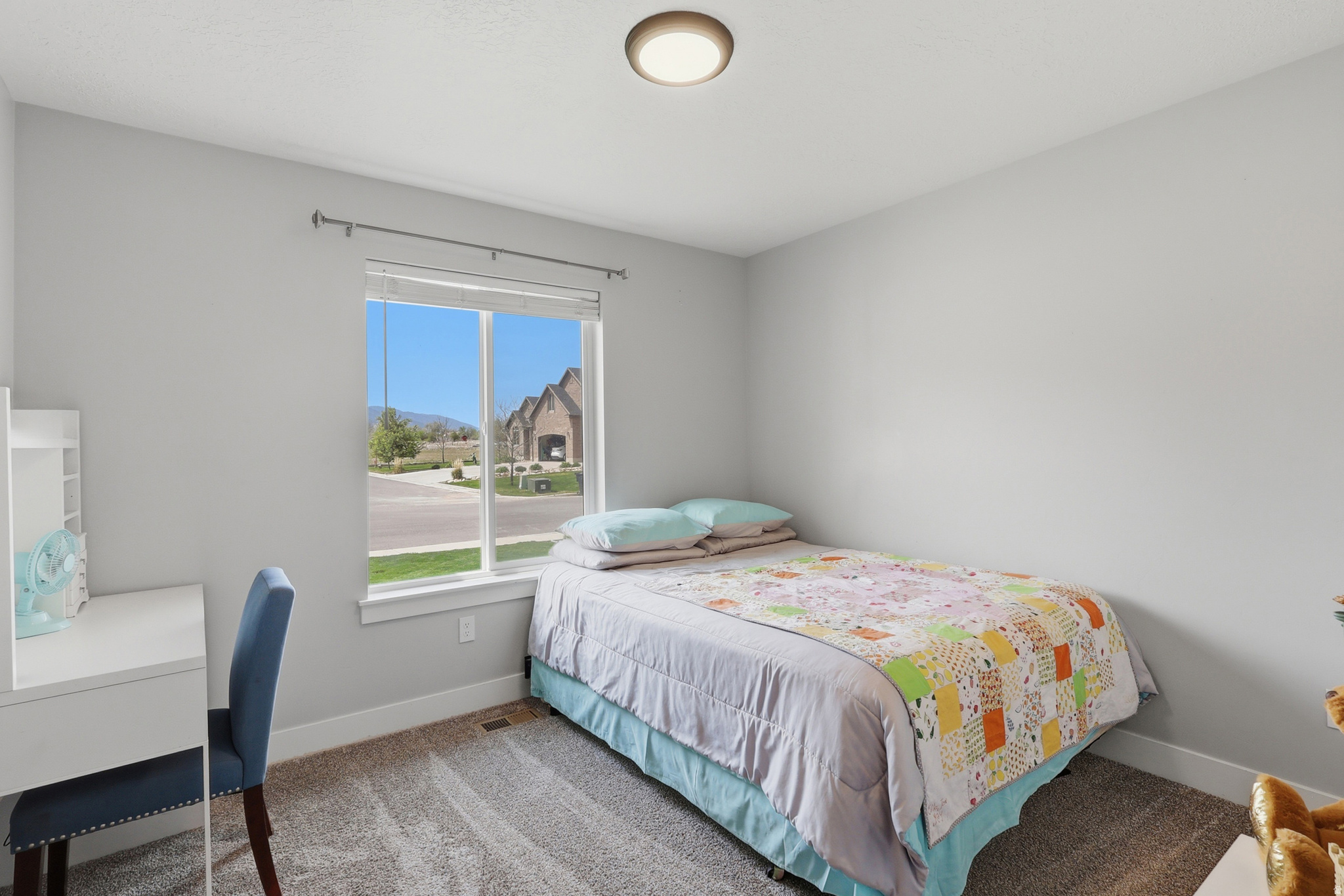 MILL HILL - Residential