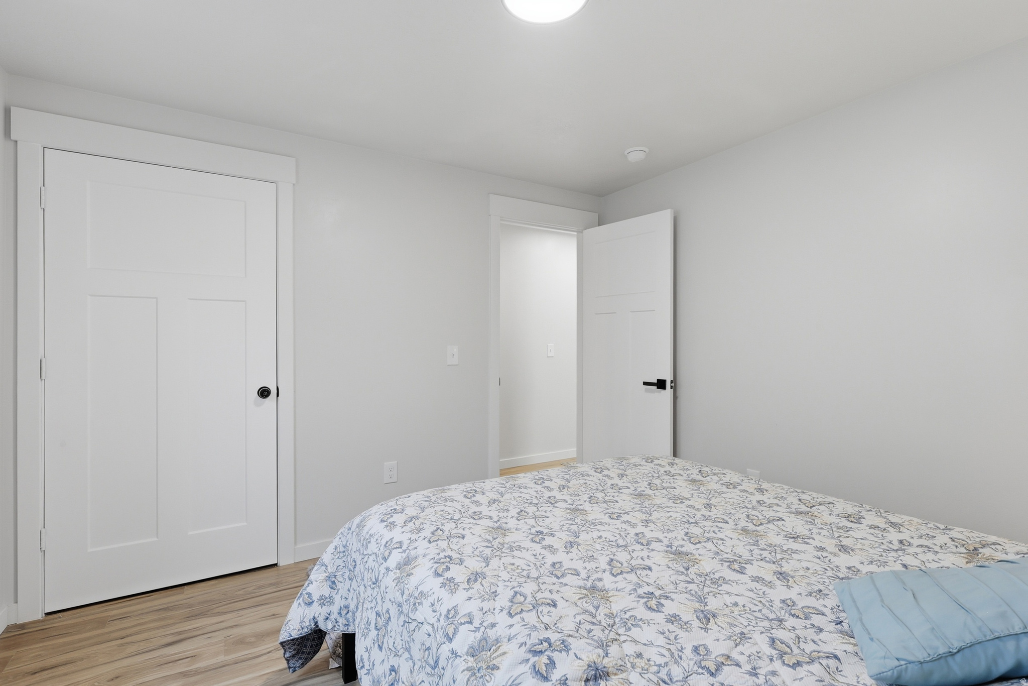 MILL HILL - Residential