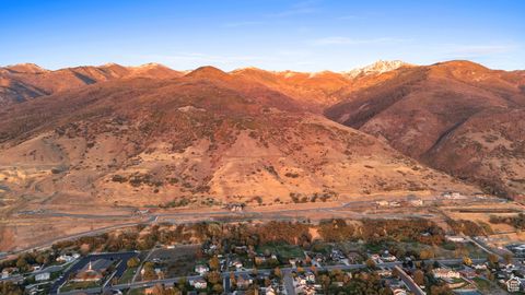 Tiny photo for 75 S GRANDISON CT E #69-R, Fruit Heights, UT 84037 (MLS # 2114022)