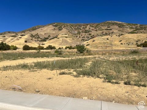 Tiny photo for 75 S GRANDISON CT E #69-R, Fruit Heights, UT 84037 (MLS # 2114022)