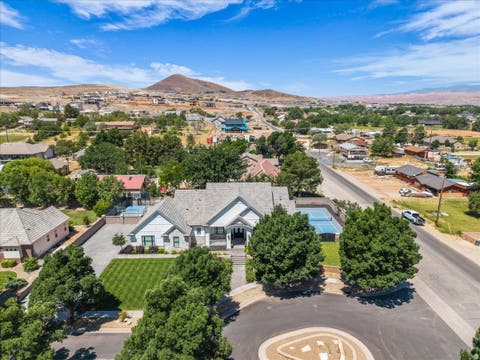 Tiny photo for 684 S 990 W, Hurricane, UT 84737 (MLS # 2165439)