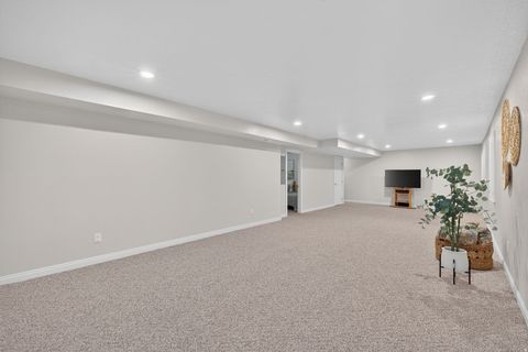 Tiny photo for 10528 N ABERDEEN LN, Highland, UT 84003 (MLS # 2120447)