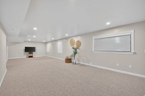 Tiny photo for 10528 N ABERDEEN LN, Highland, UT 84003 (MLS # 2120447)