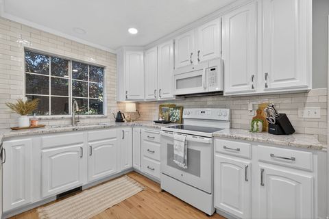 Tiny photo for 10528 N ABERDEEN LN, Highland, UT 84003 (MLS # 2120447)