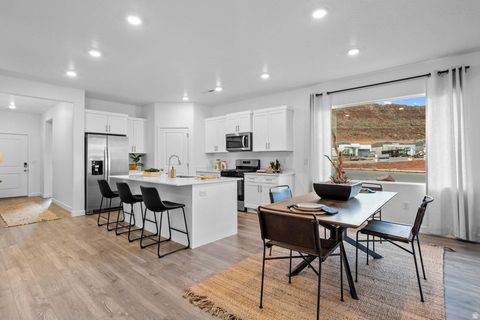 Tiny photo for 1941 S QUEENS GARDEN DR #4261, Washington, UT 84780 (MLS # 2134925)