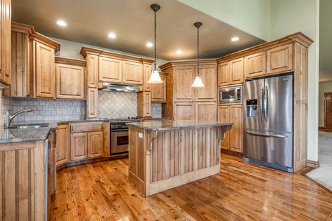 Tiny photo for 5588 S FARM HILL DR, Salt Lake City, UT 84117 (MLS # 2124772)