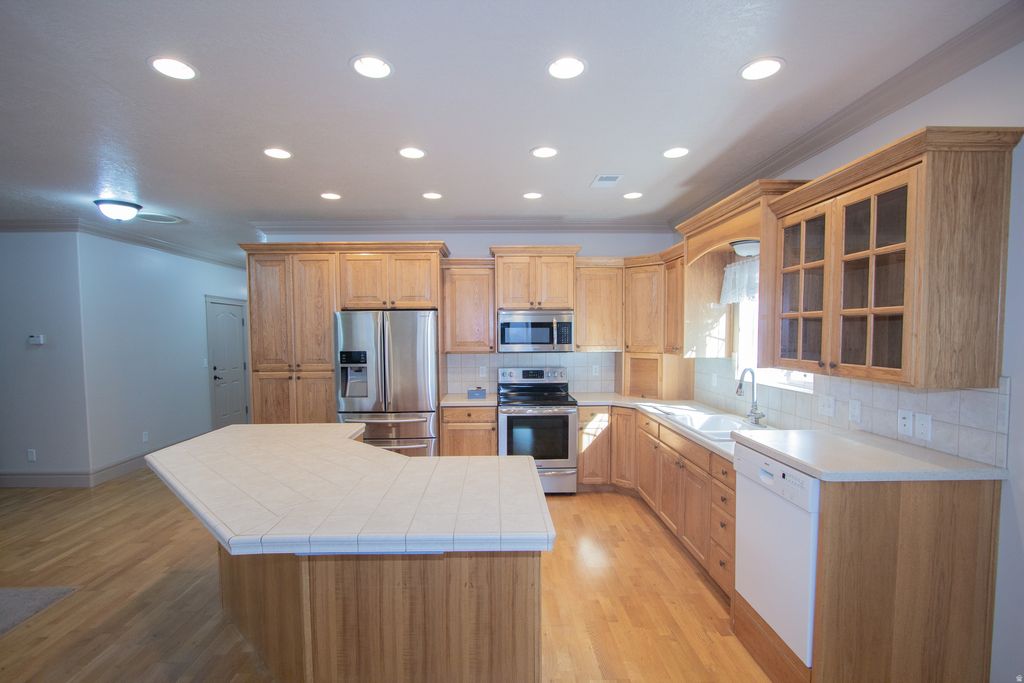 Photo of 405 N WILLOW LN, Providence, UT 84332 (MLS # 2144572)