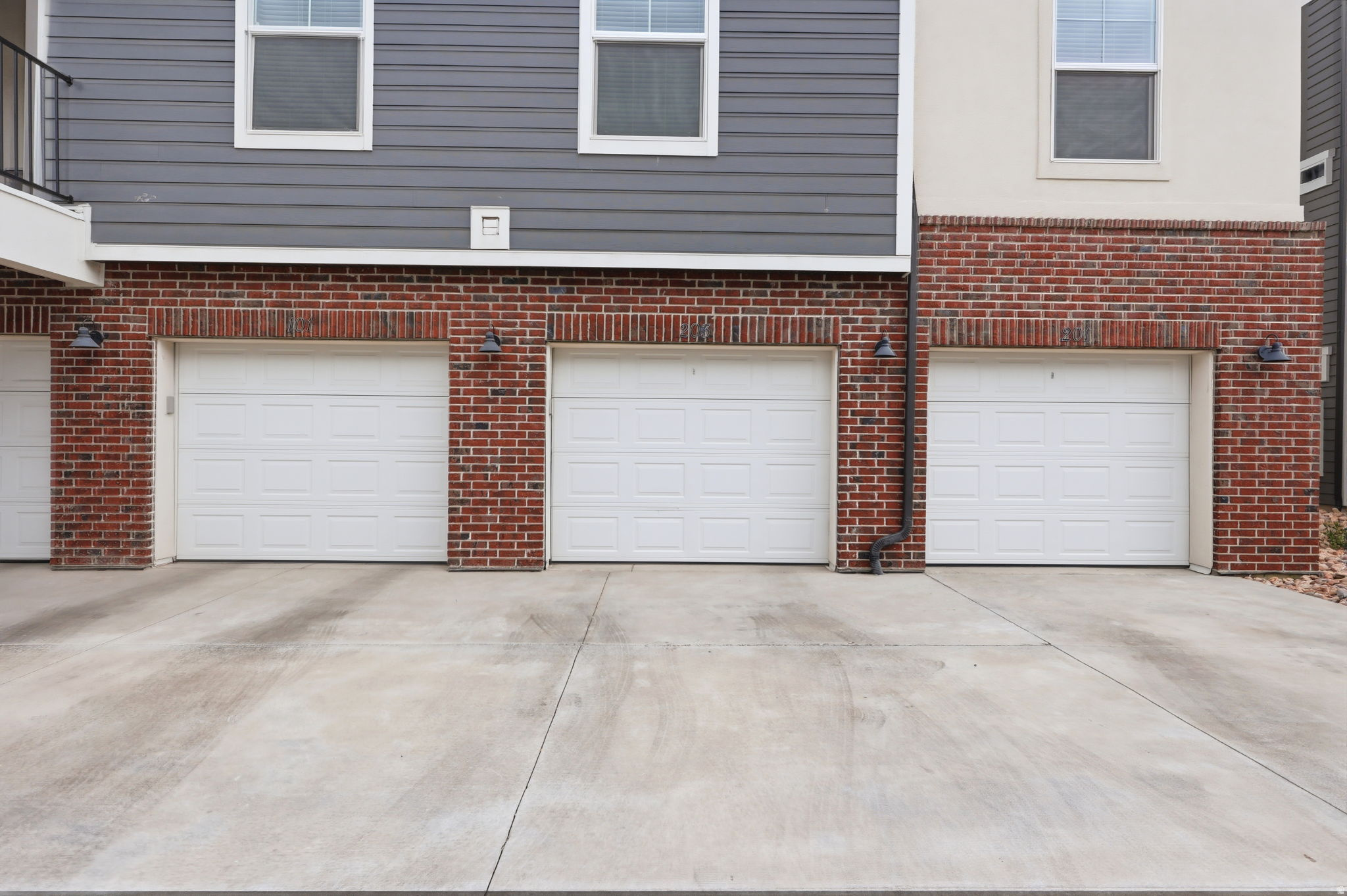 HIGHRIDGE - Residential